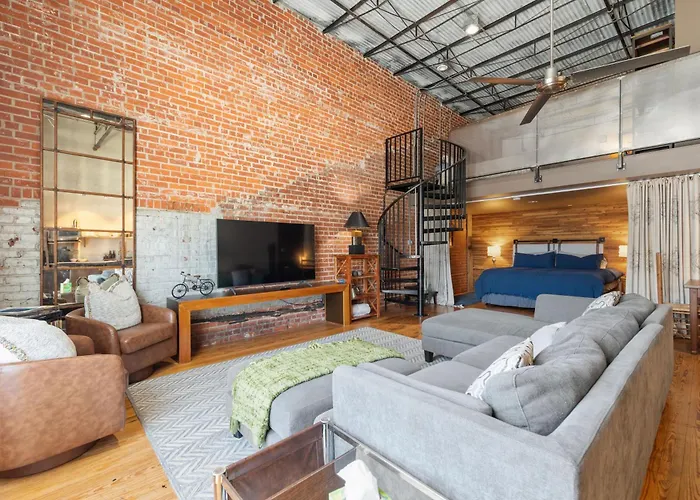 Industrial Modern Loft In Downtown Apartment Lafayette